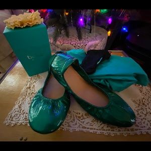 Tieks by Gavrieli size US 8 EMERALD PATENT